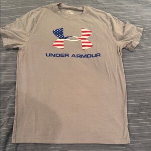Under Armour Gray HeatGear T-Shirt with American Flag Logo